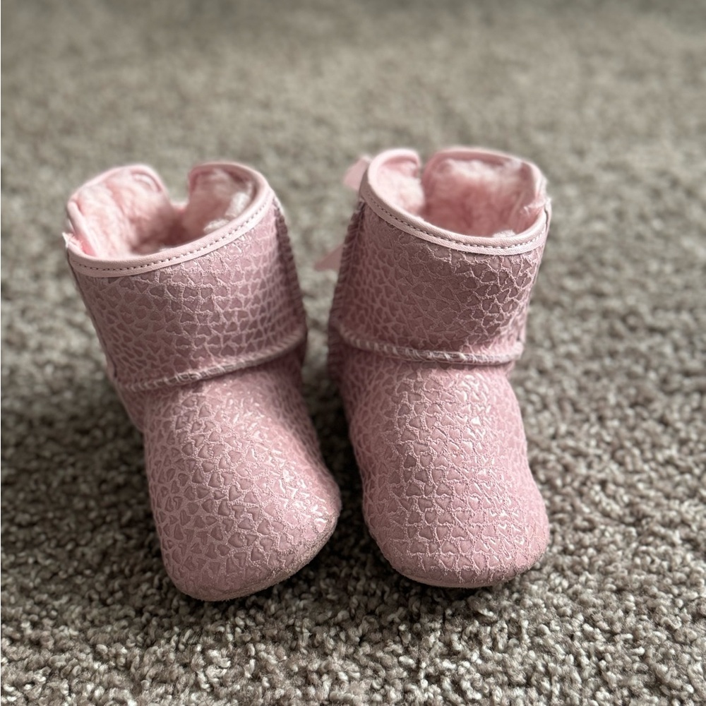 Infant Uggs bow